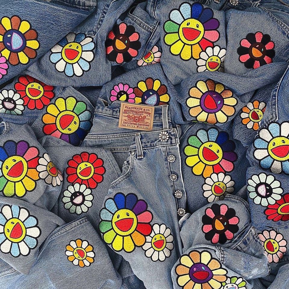 Handmade Takashi Murakami Jeans 🎨 . . Each petal was hand dyed, outlined  with piping & sewn together to create this piece…