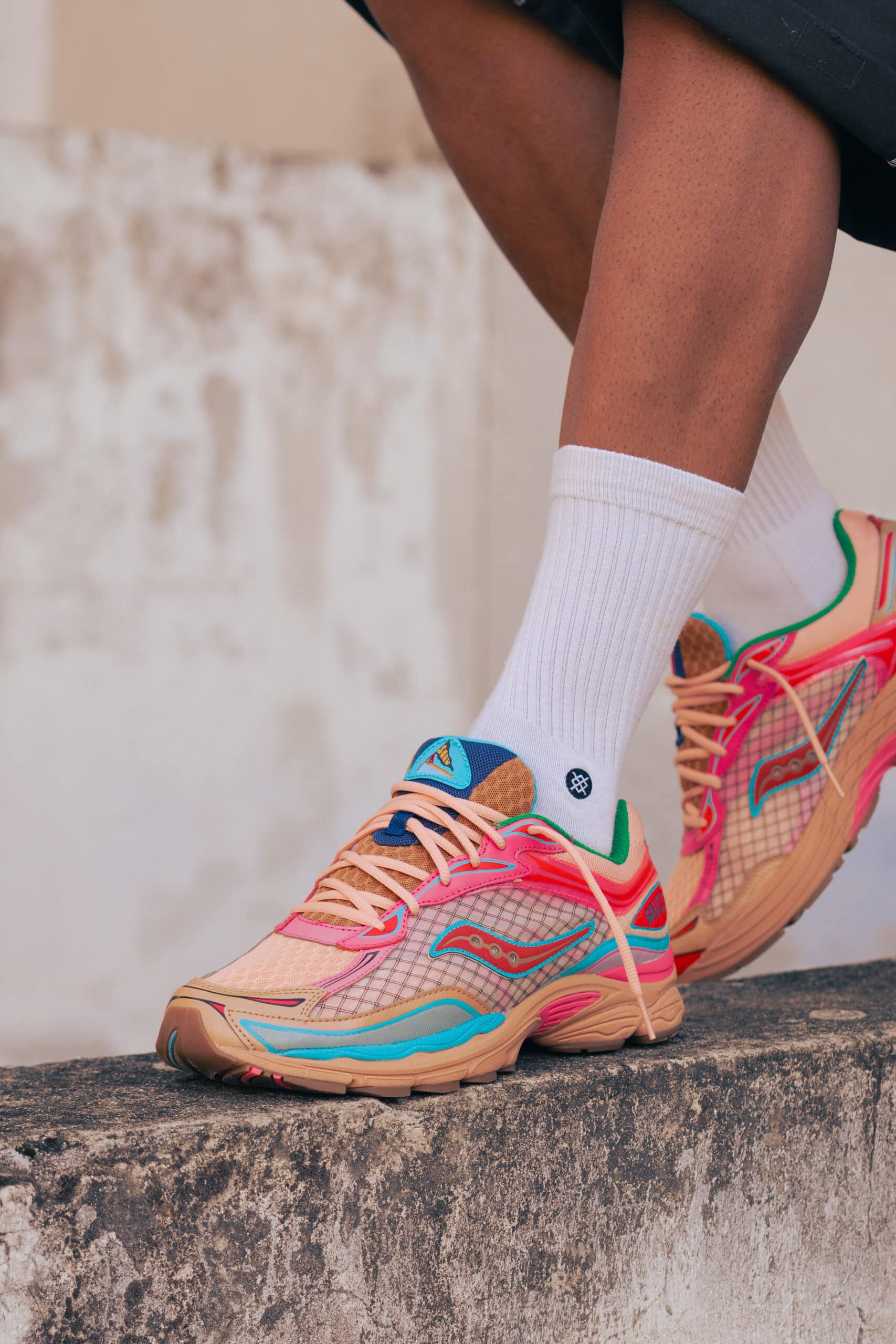 Saucony ProGrid Omni 9 x Jae Tips 