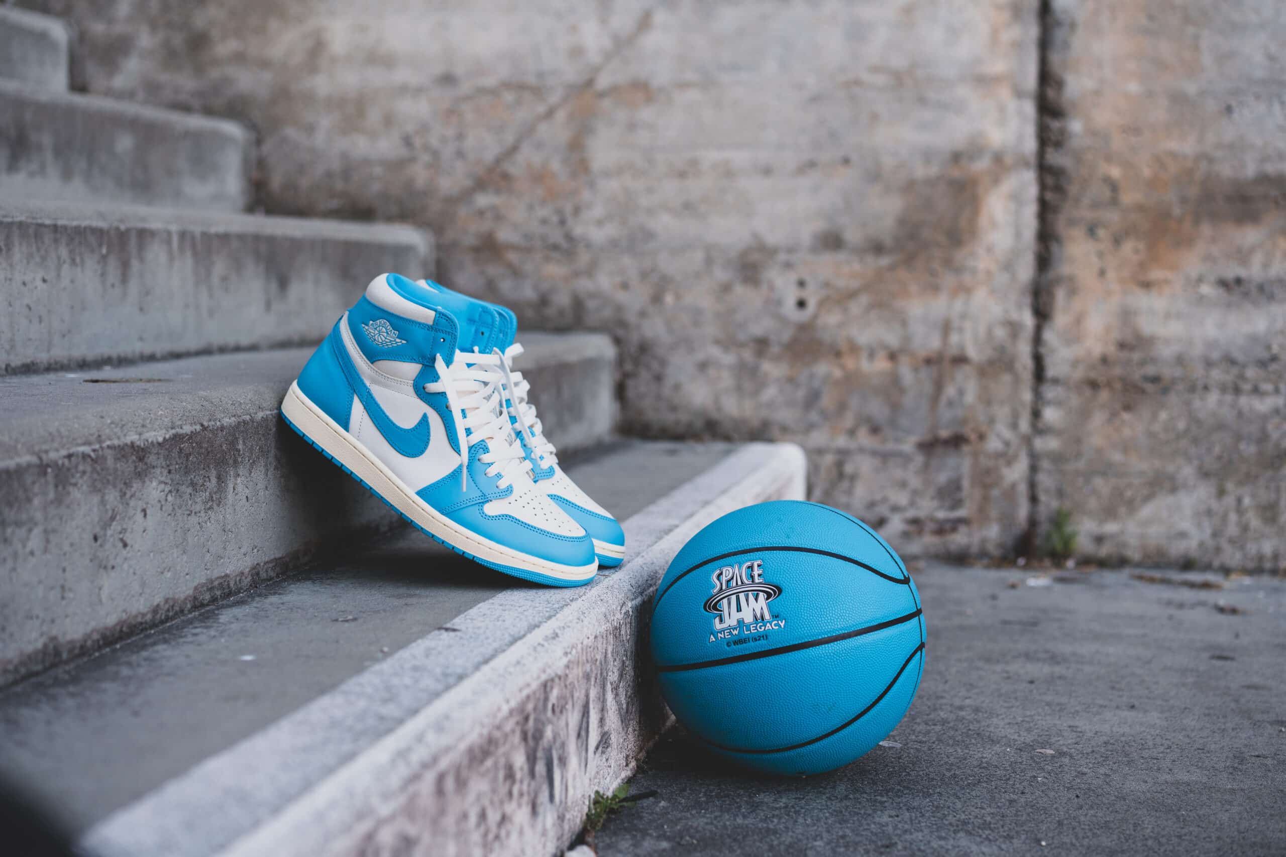Air Jordan 1 High OG “UNC Reimagined” AIR JORDAN 1 HIGH OG “UNC REIMAGINED” - SELECTA BISSO