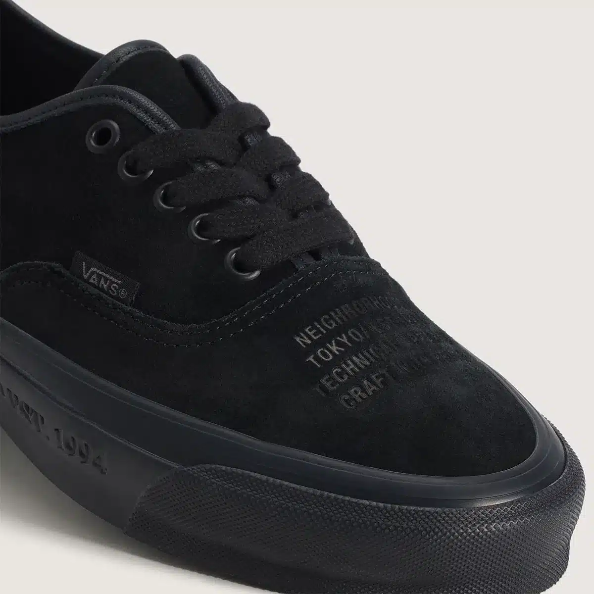 NEIGHBORHOOD x Vans Authentic: a minimalist collaboration expected